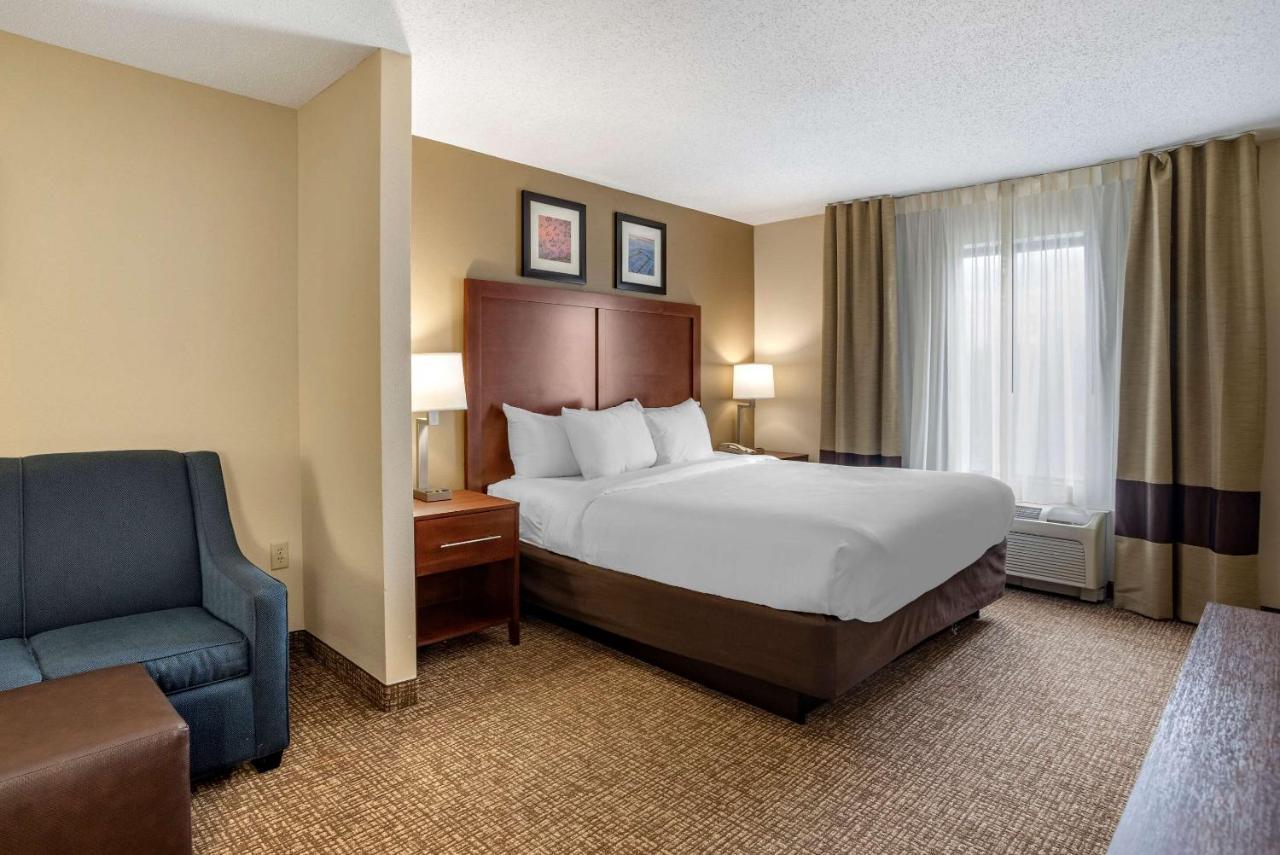 Comfort Inn&Suites Cambridge Extérieur photo