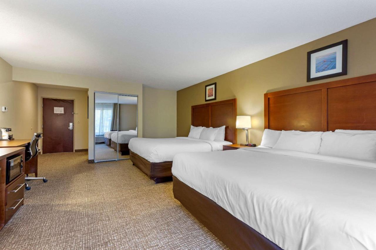Comfort Inn&Suites Cambridge Extérieur photo