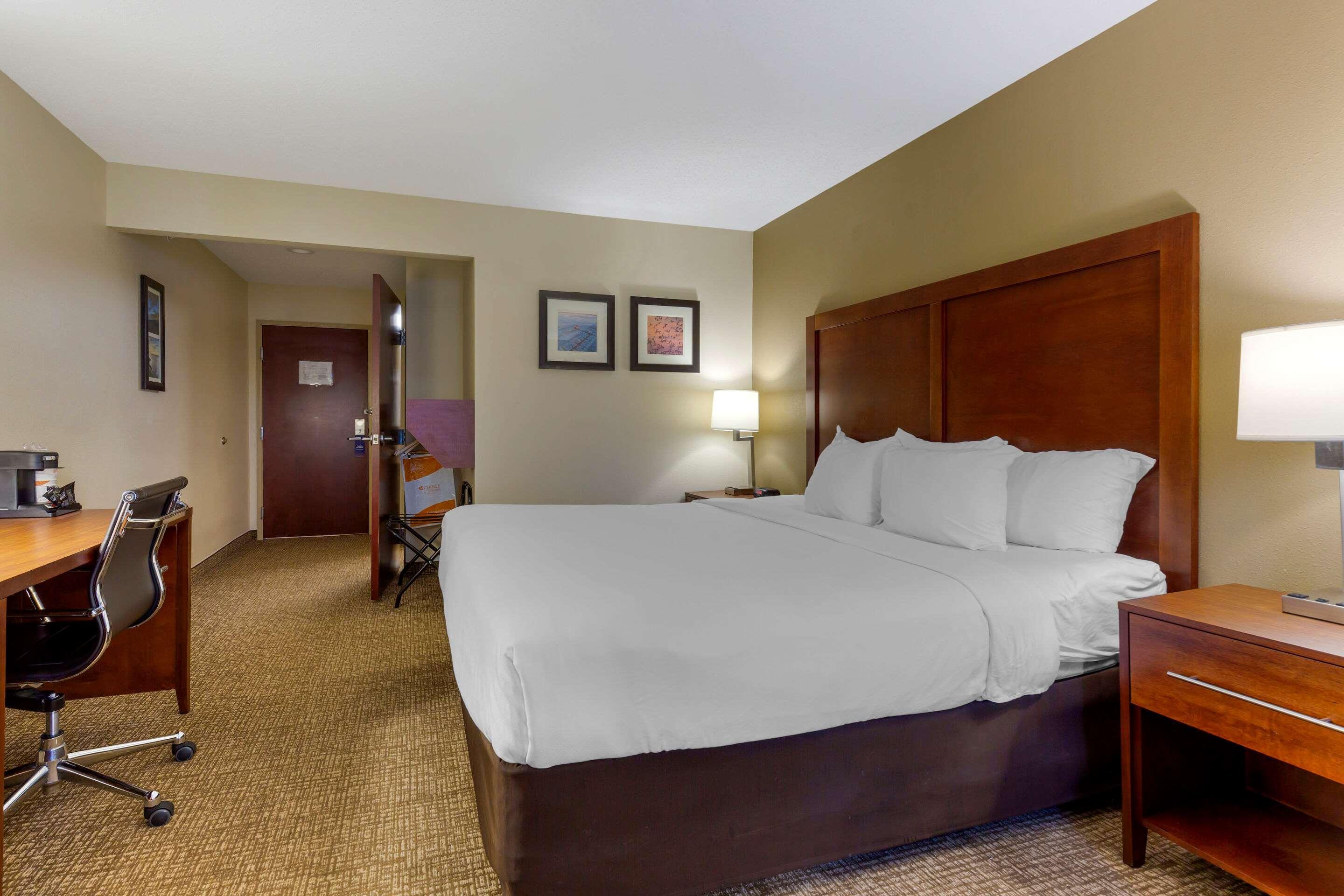 Comfort Inn&Suites Cambridge Extérieur photo