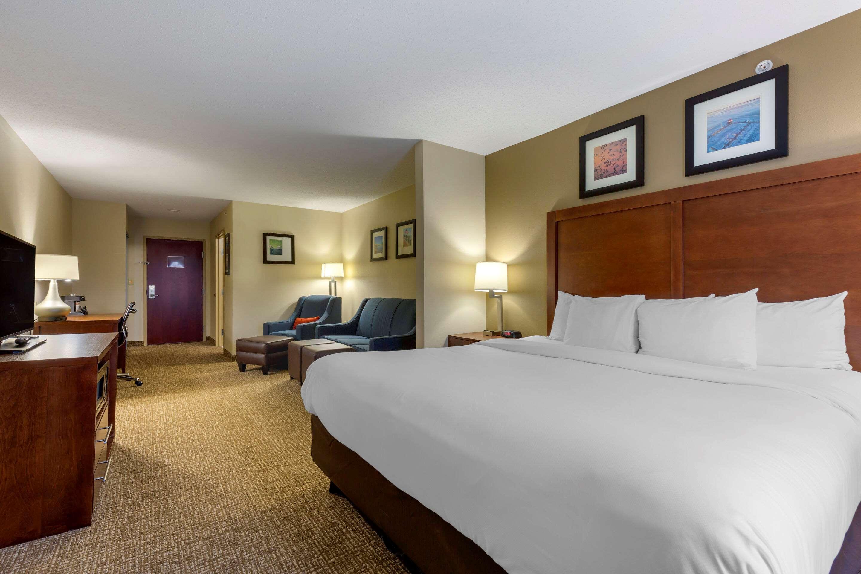 Comfort Inn&Suites Cambridge Extérieur photo