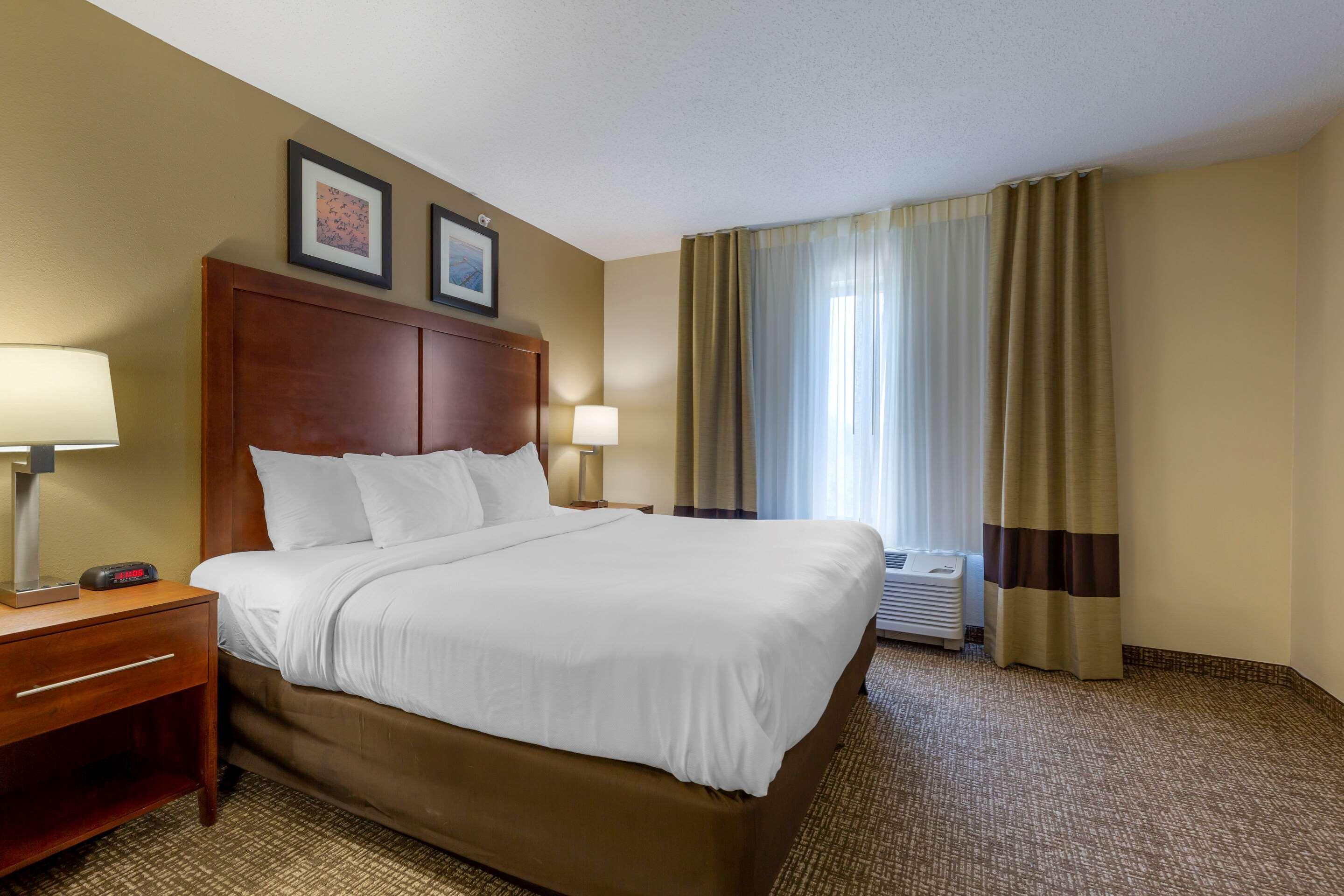 Comfort Inn&Suites Cambridge Extérieur photo