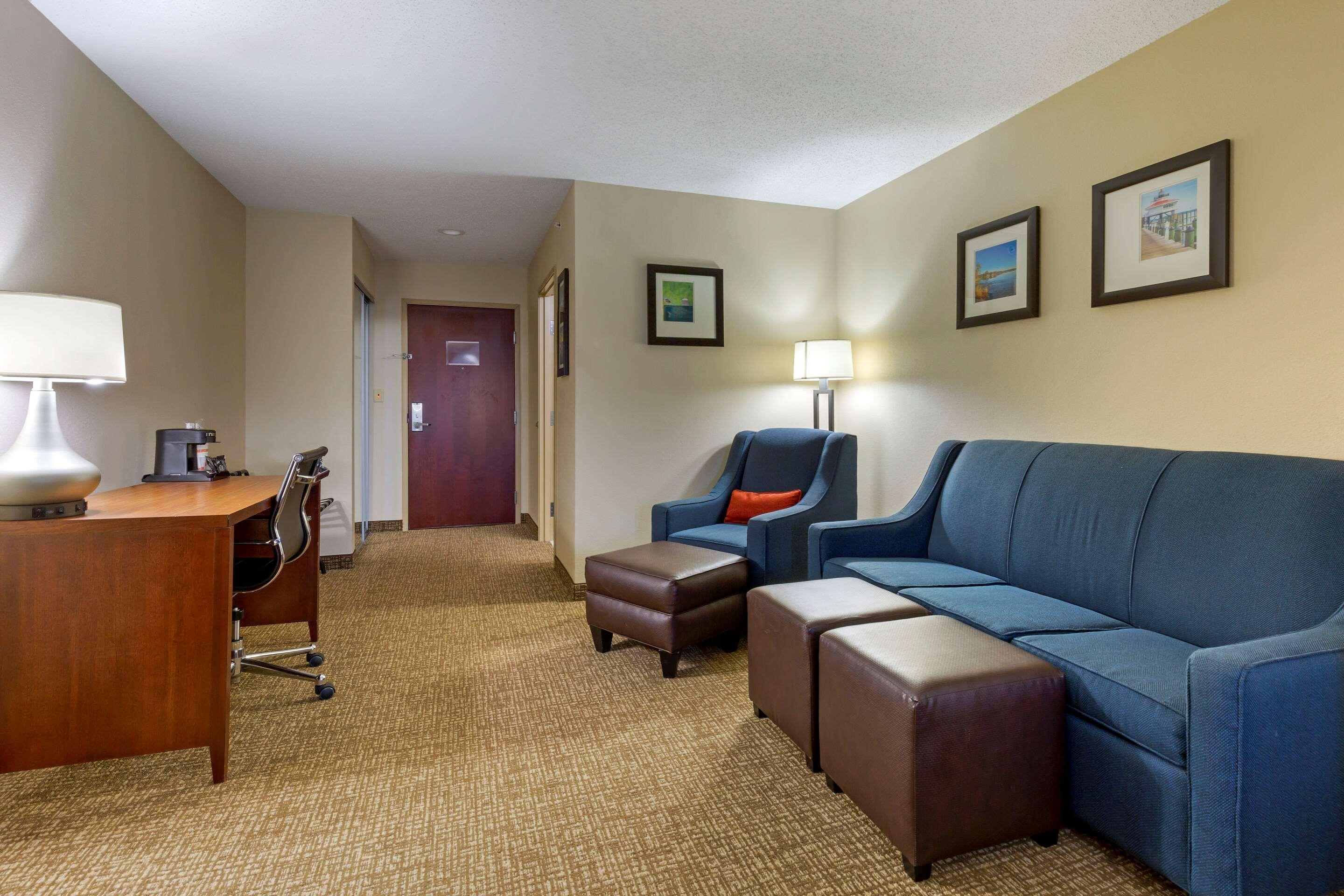 Comfort Inn&Suites Cambridge Extérieur photo