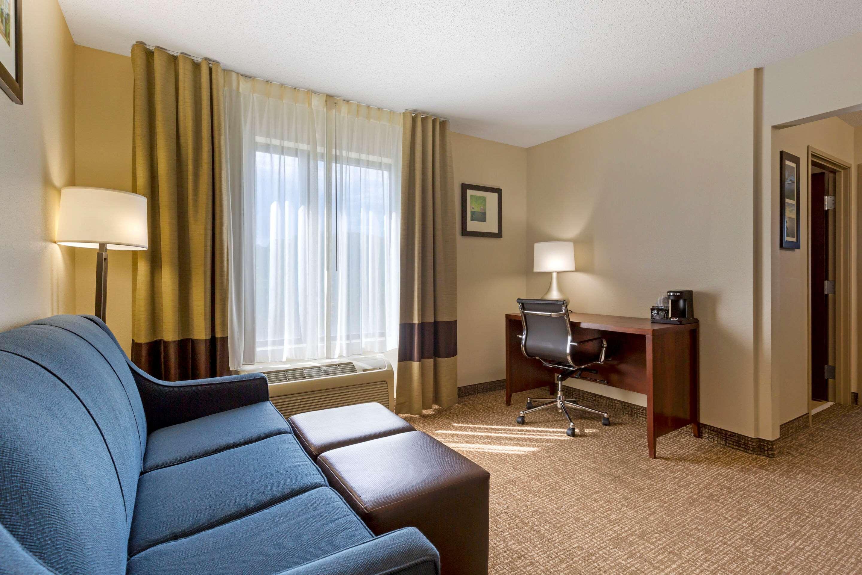 Comfort Inn&Suites Cambridge Extérieur photo
