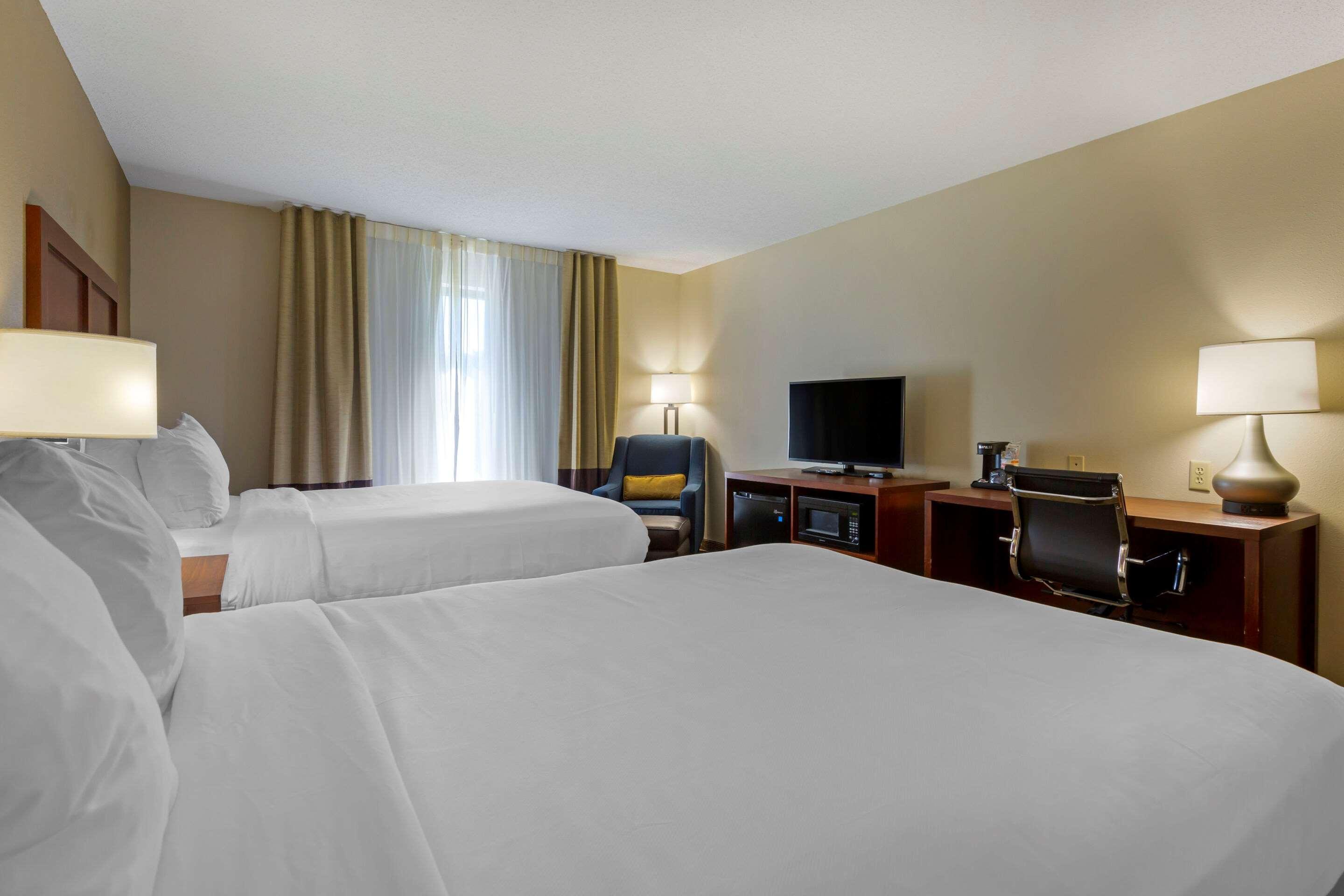 Comfort Inn&Suites Cambridge Extérieur photo