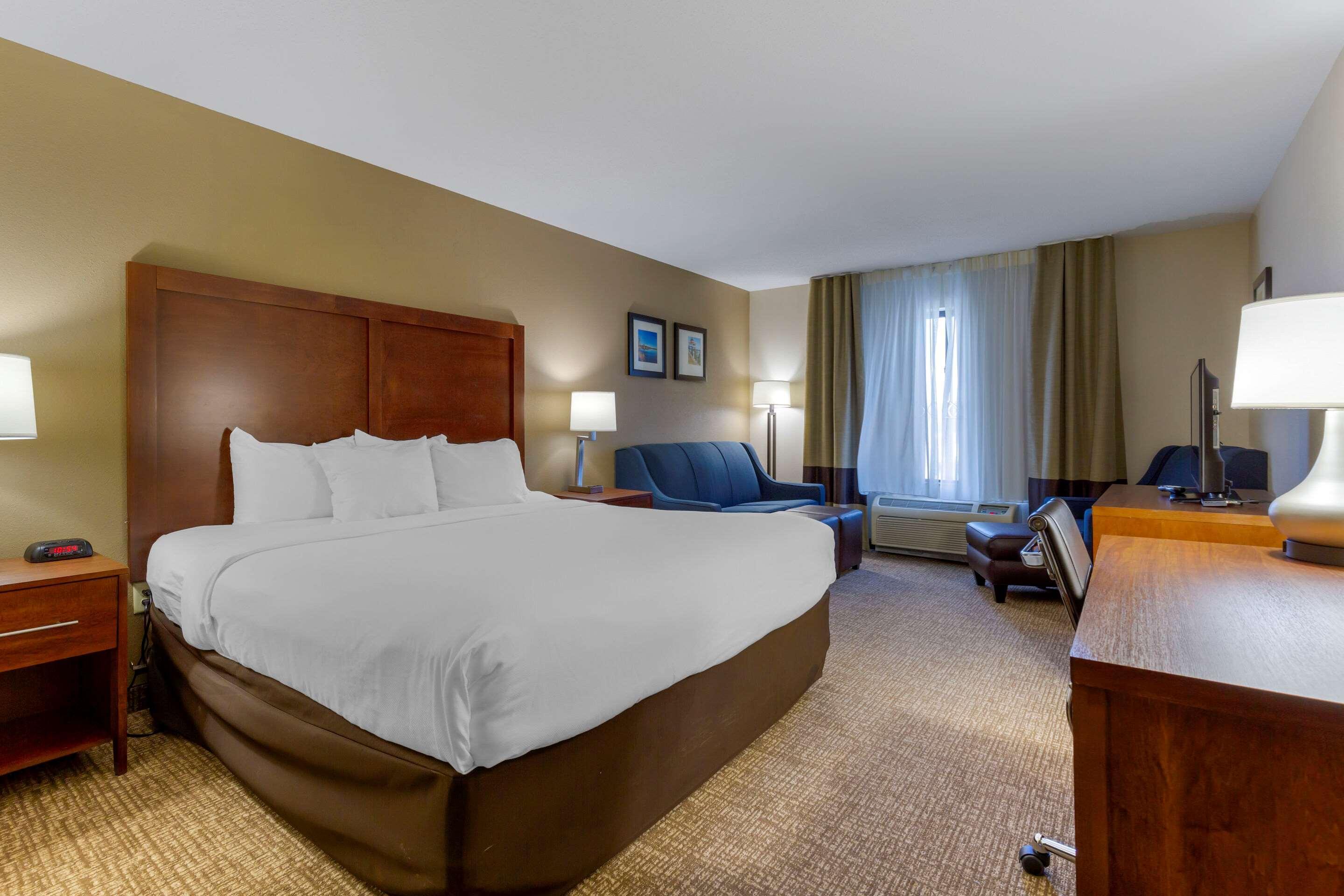 Comfort Inn&Suites Cambridge Extérieur photo