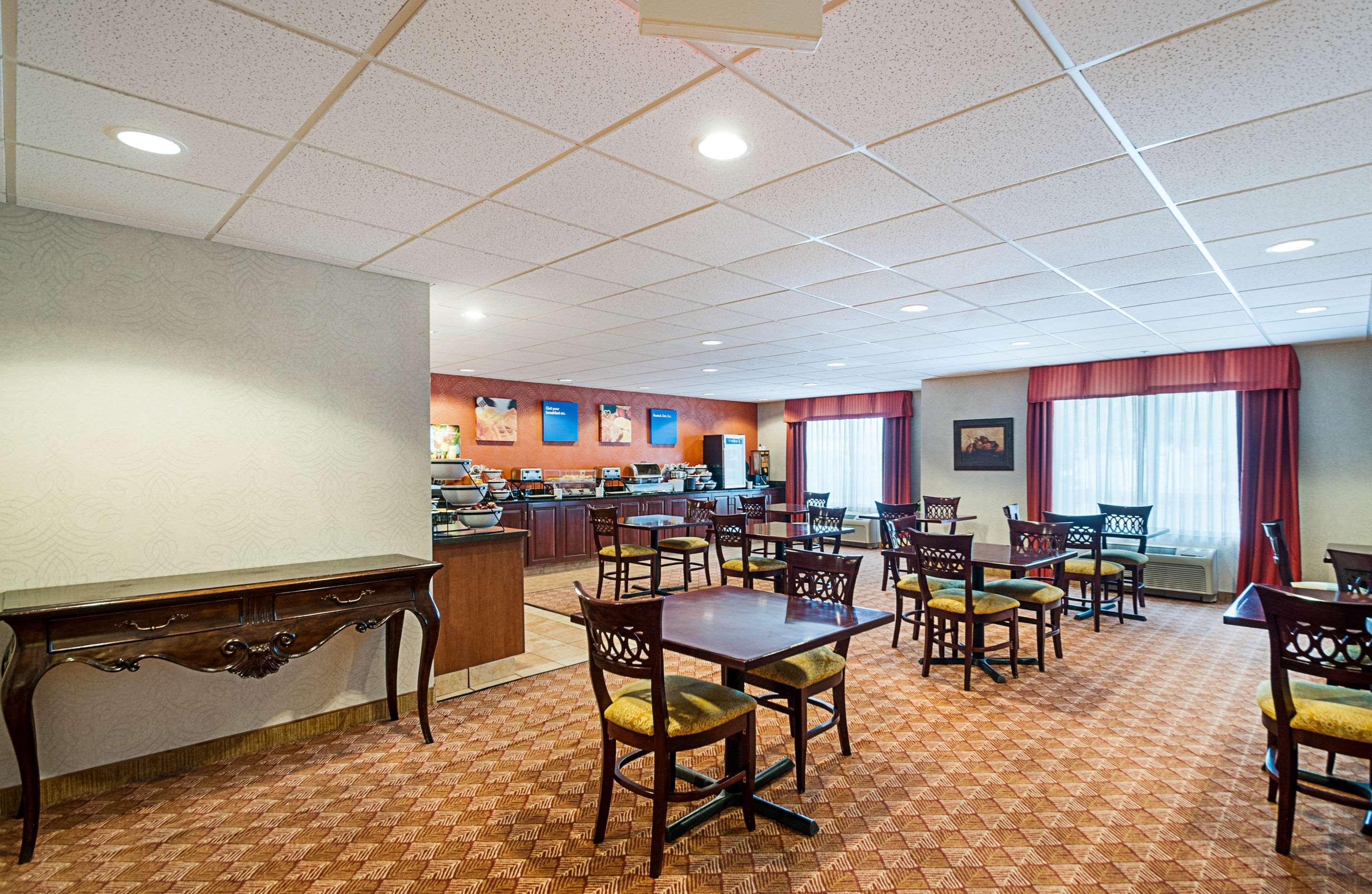Comfort Inn&Suites Cambridge Extérieur photo