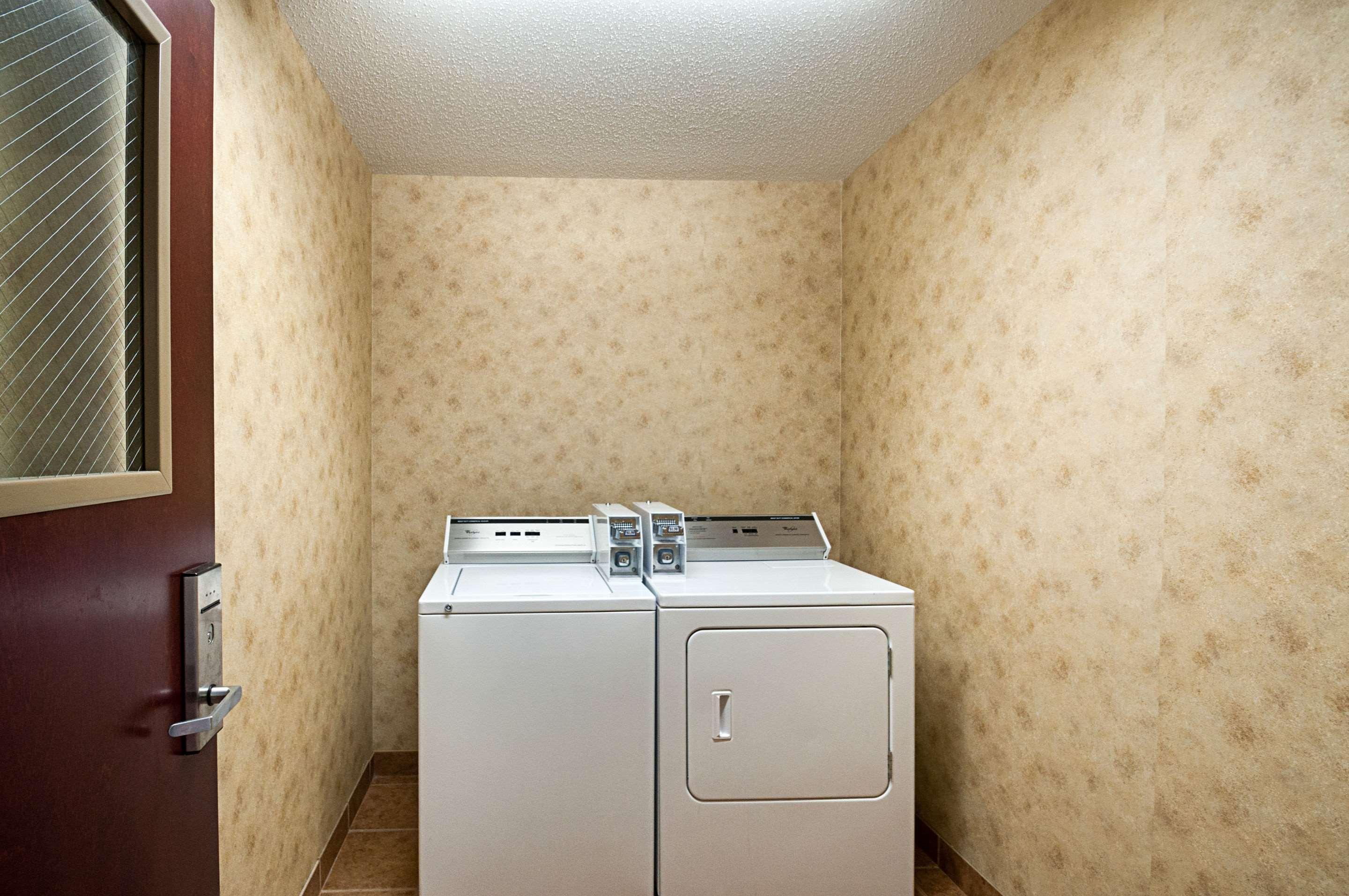 Comfort Inn&Suites Cambridge Extérieur photo