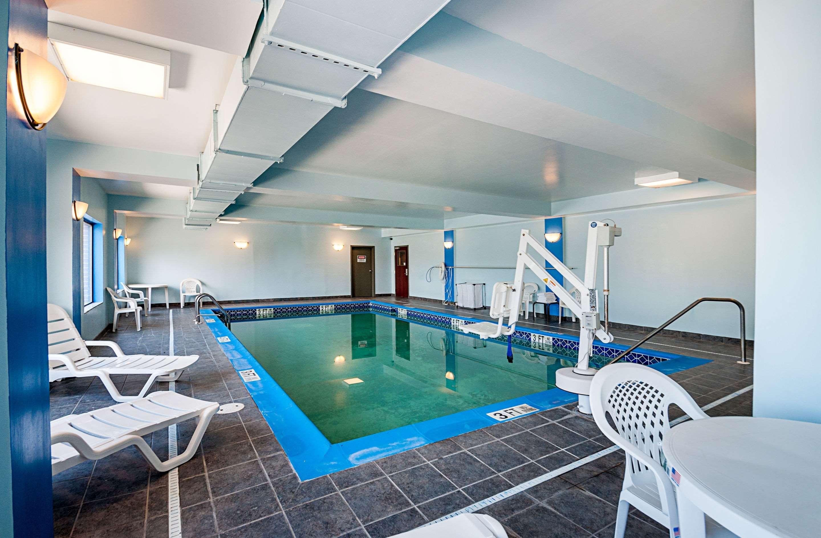 Comfort Inn&Suites Cambridge Extérieur photo